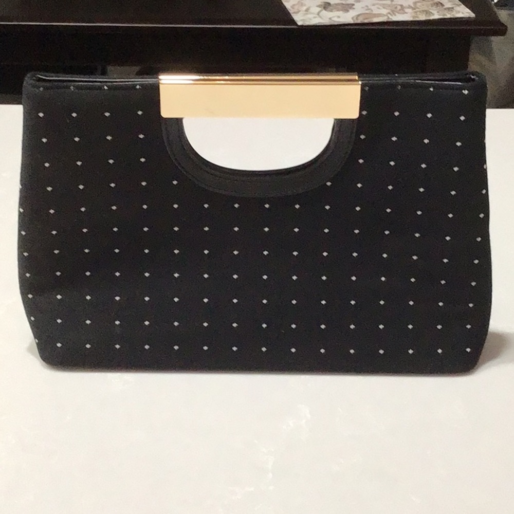 WHBM clutch